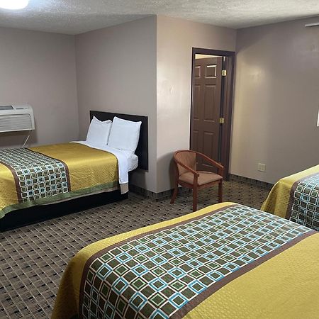 Economy Inn & Suites Ashtabula Kültér fotó