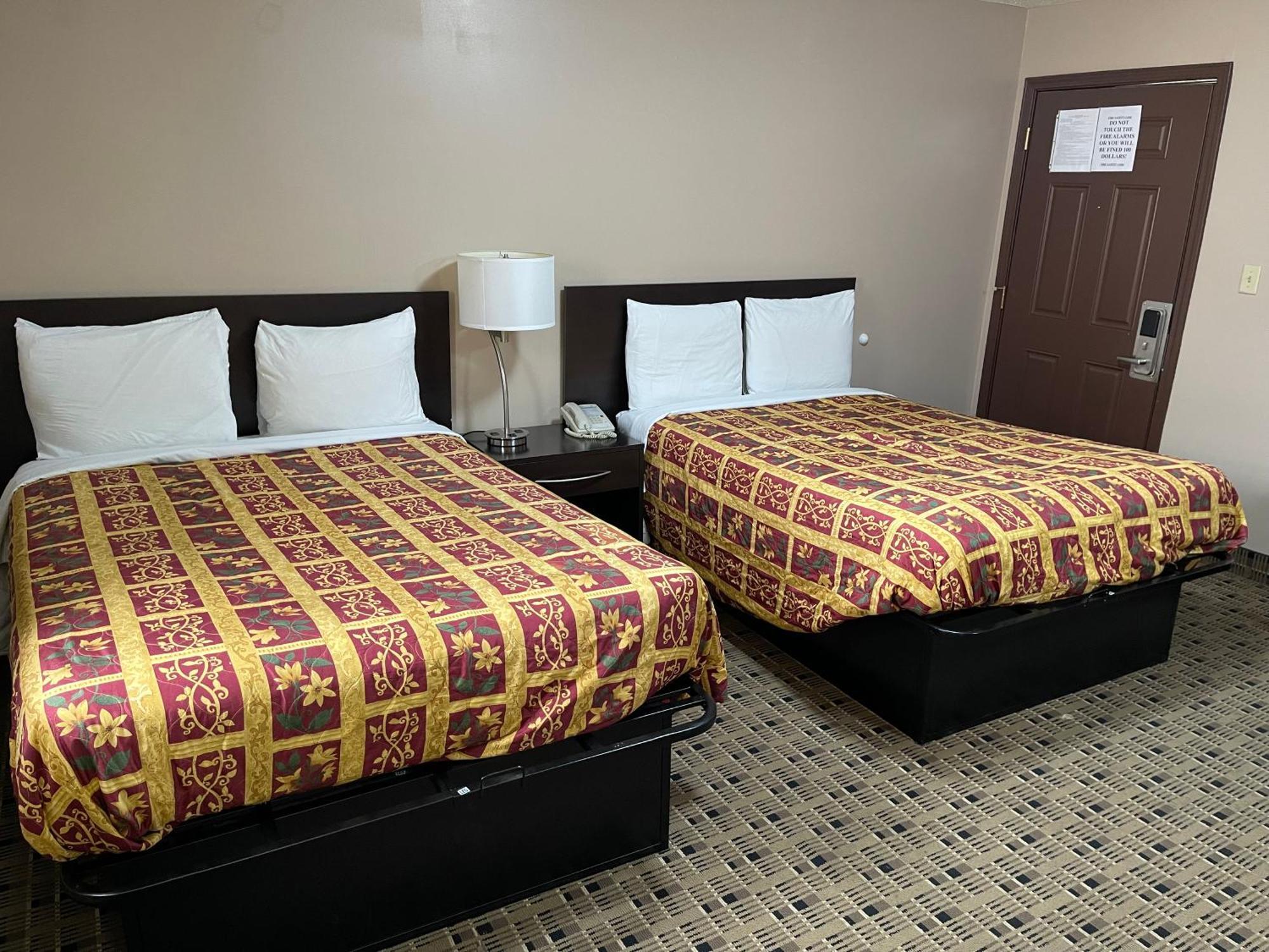 Economy Inn & Suites Ashtabula Kültér fotó