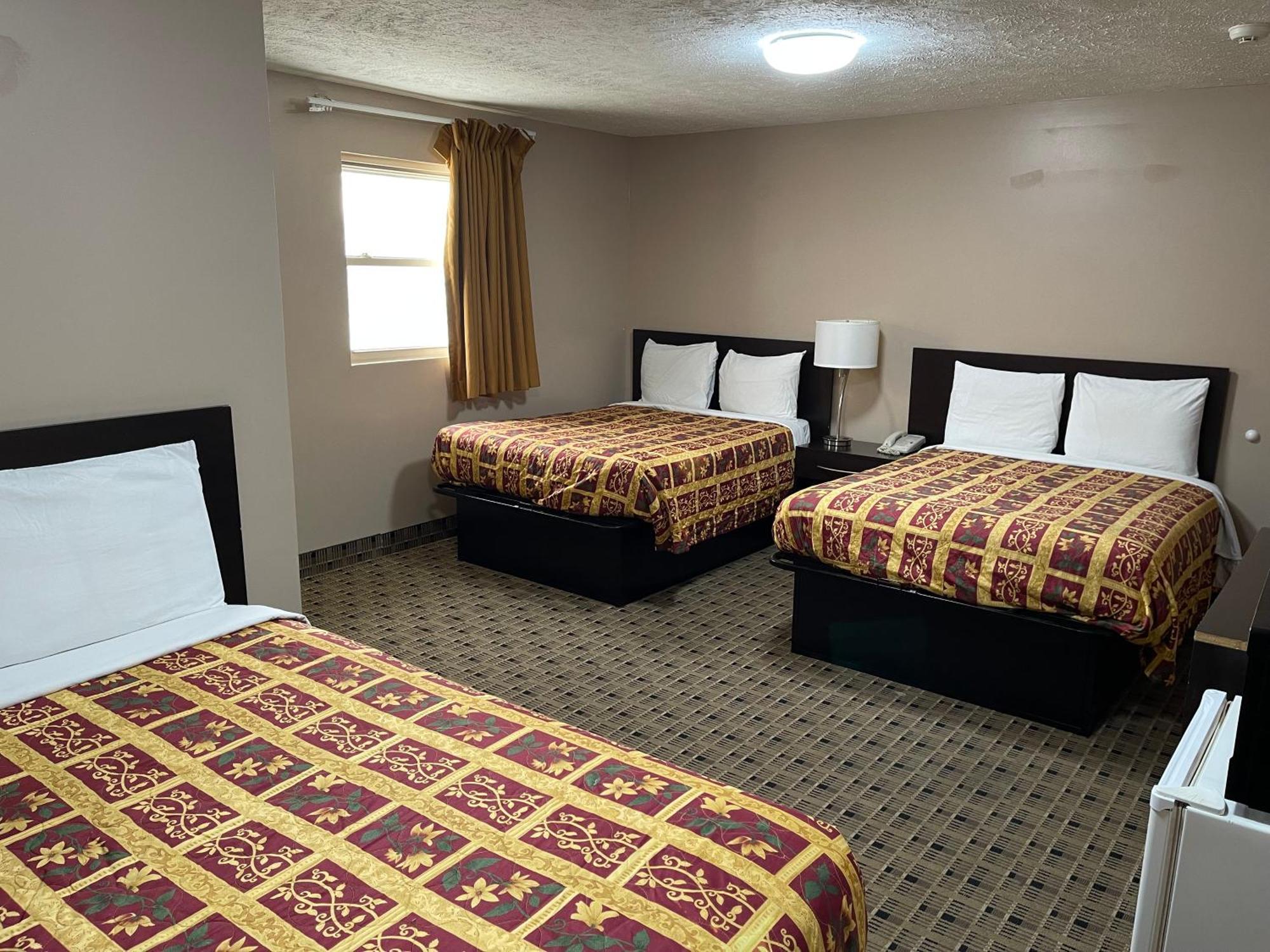 Economy Inn & Suites Ashtabula Kültér fotó