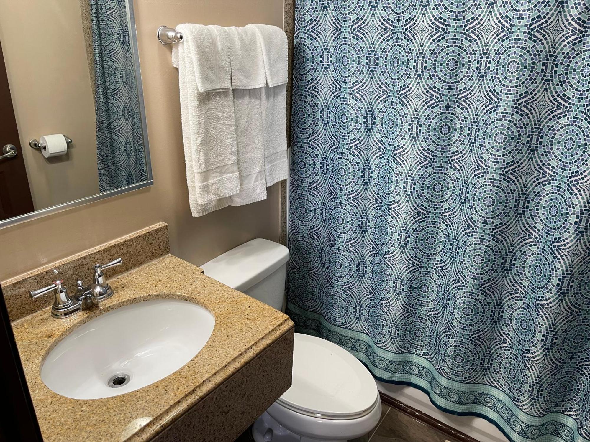 Economy Inn & Suites Ashtabula Kültér fotó