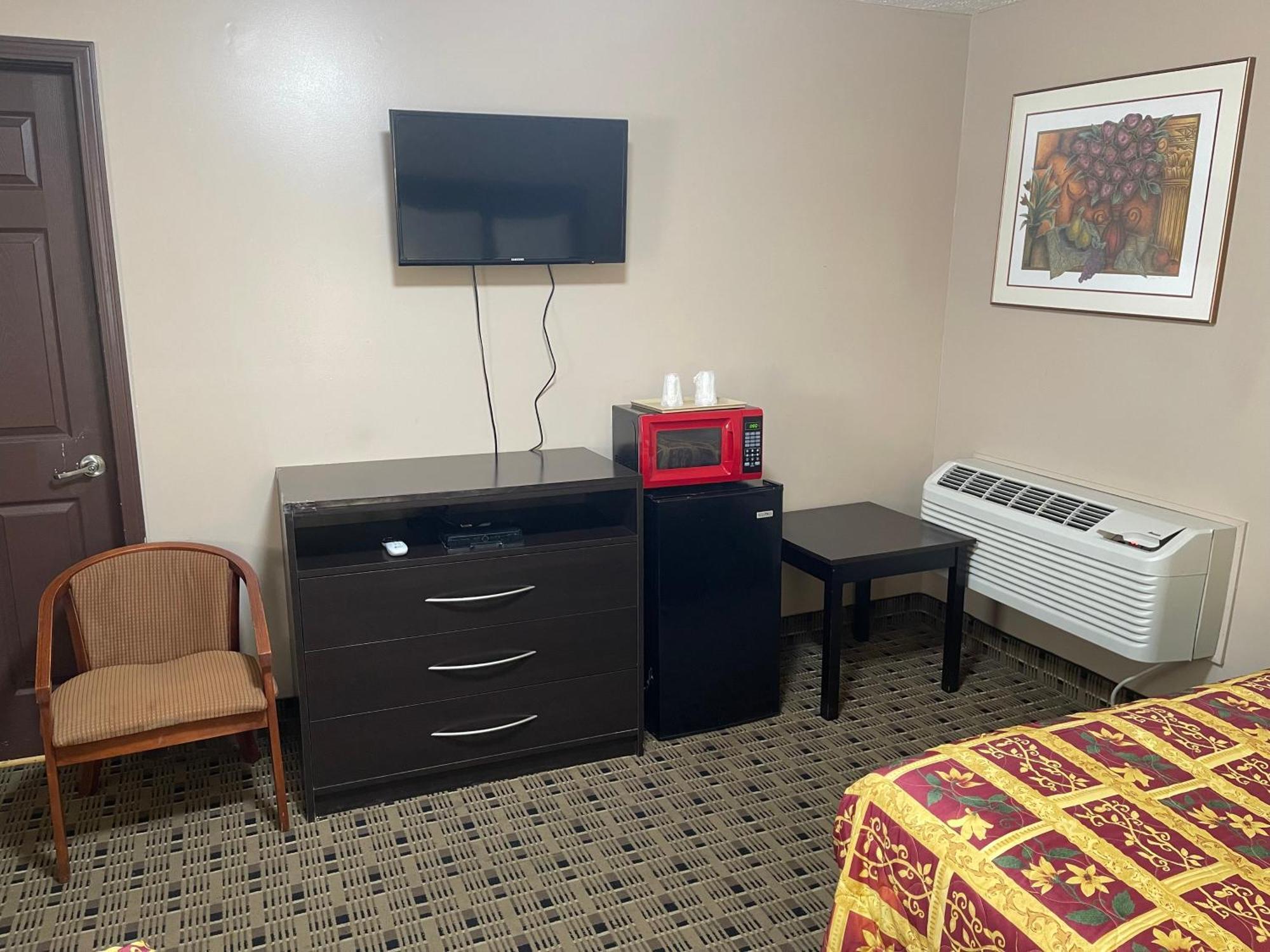 Economy Inn & Suites Ashtabula Kültér fotó