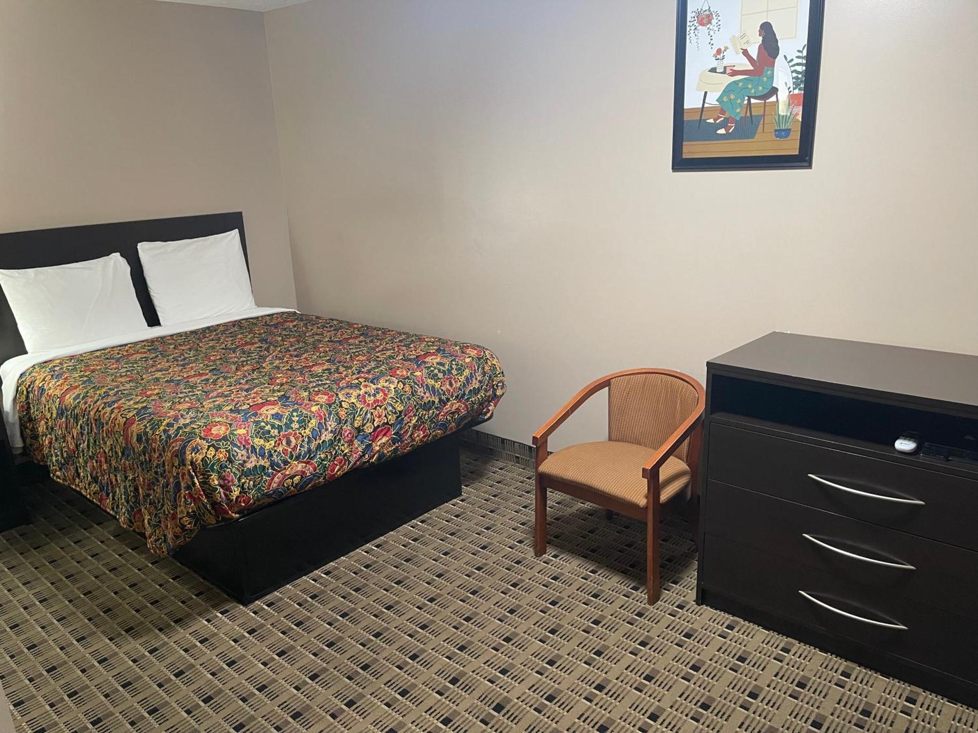 Economy Inn & Suites Ashtabula Kültér fotó