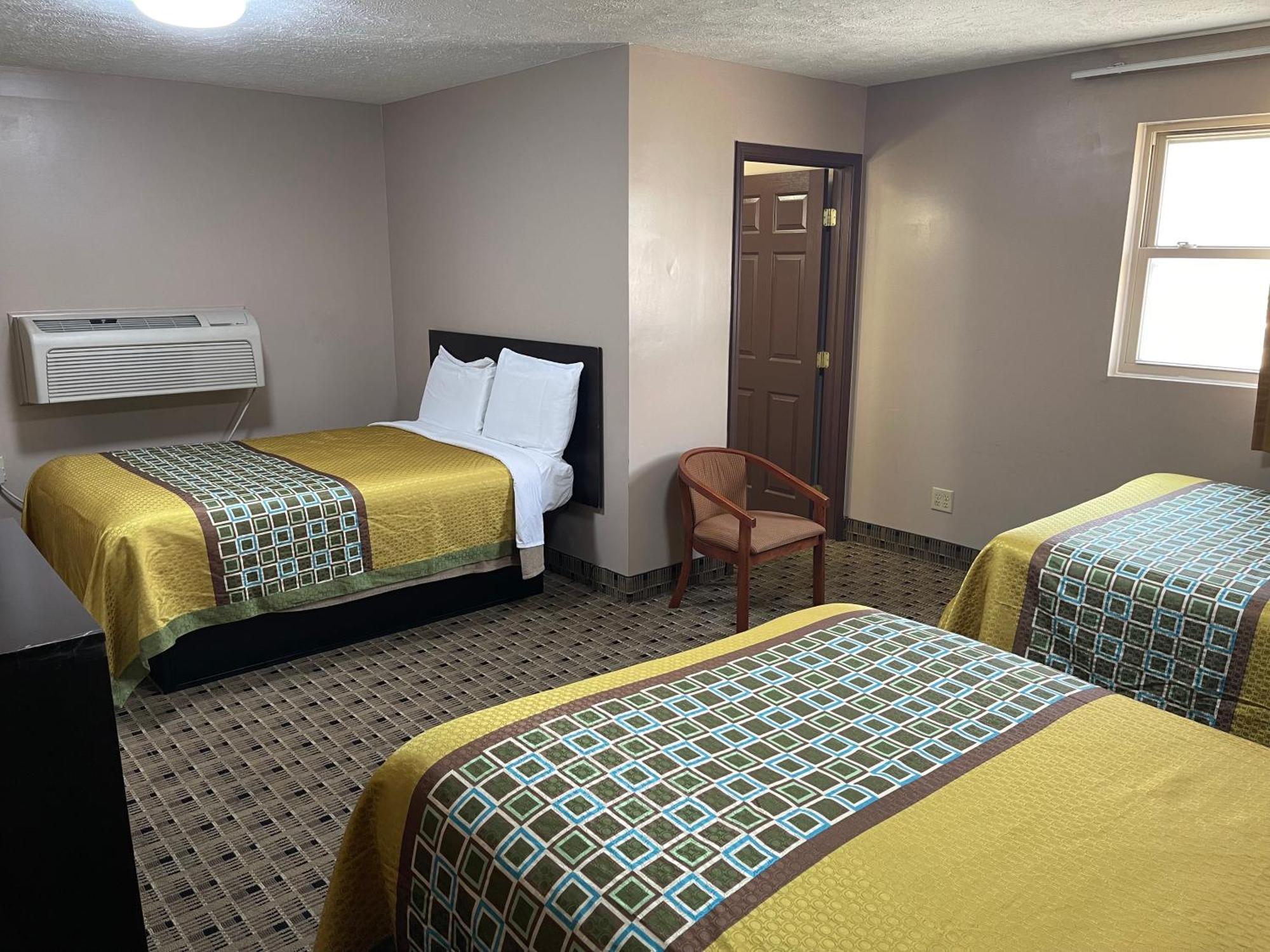 Economy Inn & Suites Ashtabula Kültér fotó