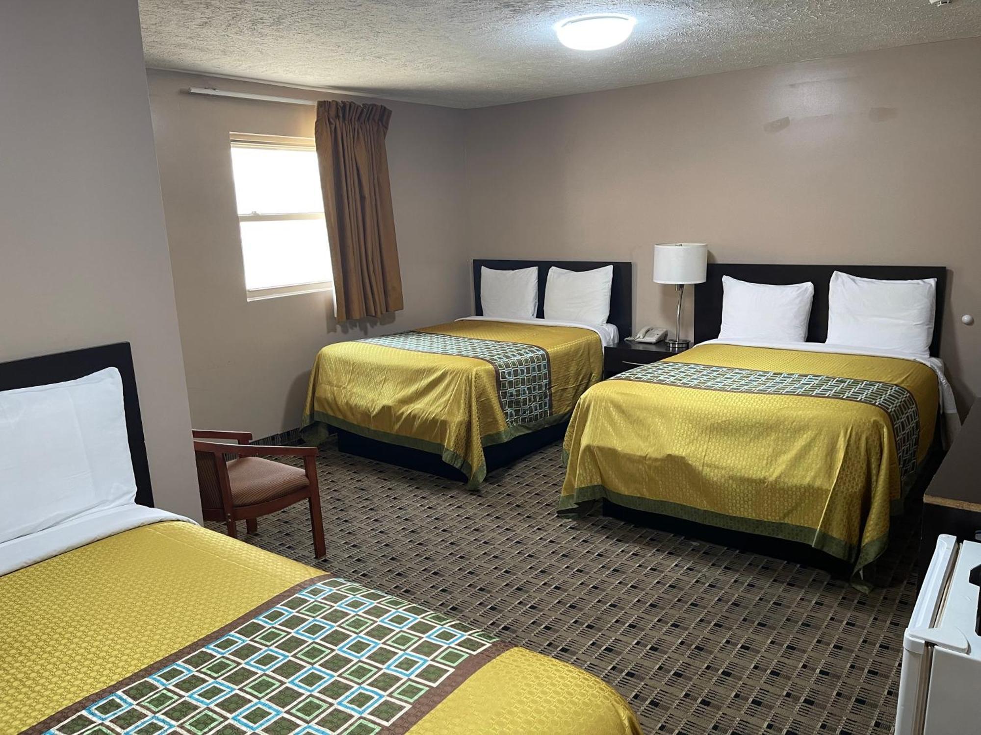 Economy Inn & Suites Ashtabula Kültér fotó