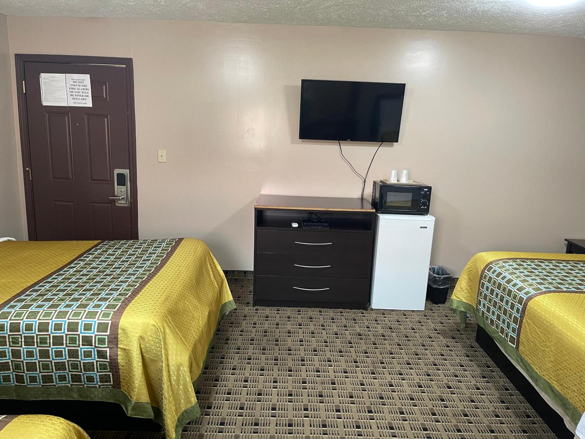 Economy Inn & Suites Ashtabula Kültér fotó