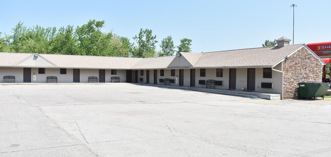 Economy Inn & Suites Ashtabula Kültér fotó
